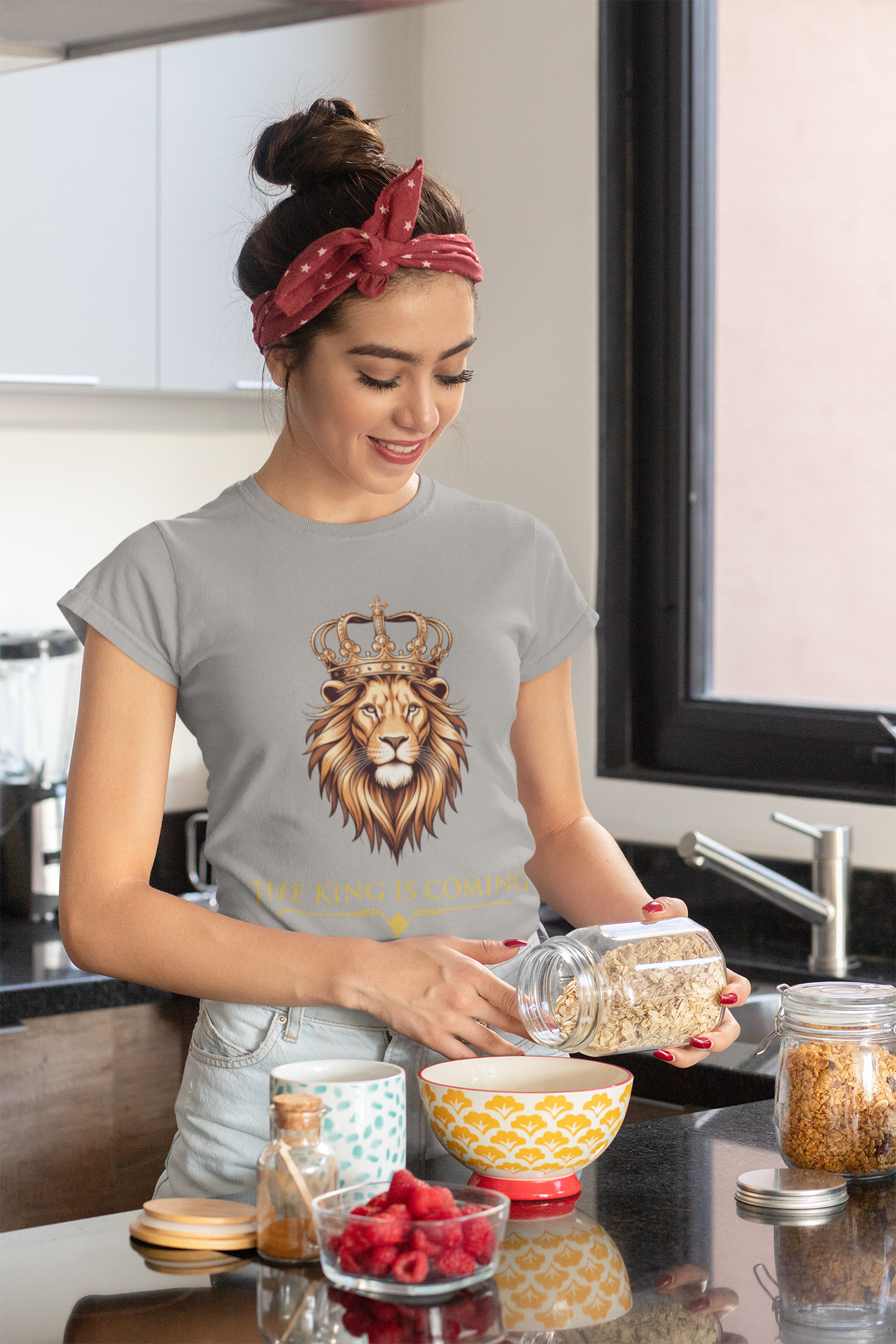 The King Is Coming Shirt – Lion of Judah Christian Graphic Tee (Copy)